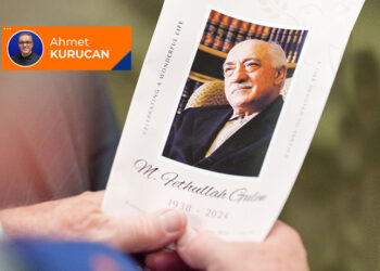 “Hizmet sizin vatanınızdır!”