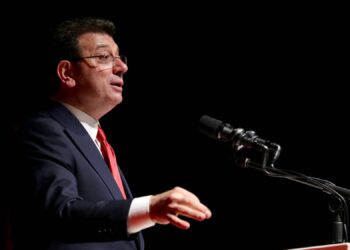Hukuka aykırı işlem ve eylemler, barış ve demokrasiden yana toplum kesimlerinde kırılma yaratıyor