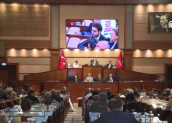 İBB, vakıf, dernek ve bakanlığa tahsis edilen bazı binaları geri aldı