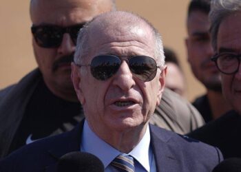 İçeride kavga etmeliyiz ancak dışarıda düşmana karşı tek yumruk olabilmeliyiz