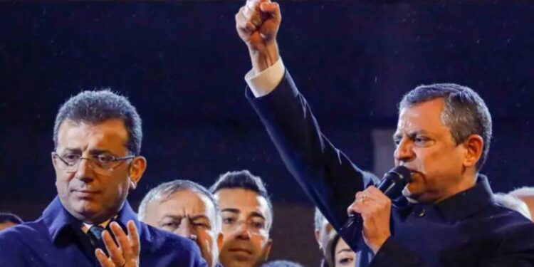 İmamoğlu ve Özel'den Bayburt mitingine çağrı: Adalet mücadelesinin ateşini yükselteceğiz