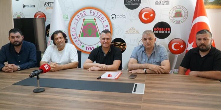 Isparta 32 Spor'da Bülent Akan Dönemi