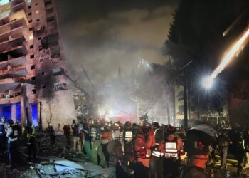 İsrail Yeni Saldırı Başlattı, İran'dan Misilleme Geldi! Hayfa ve Tahran Yangın Yerine Döndü