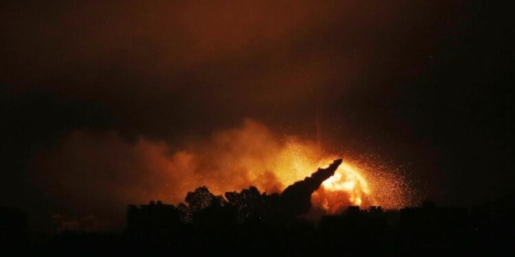 İsrail'den Beyrut'un Güneyine Hava Saldırısı