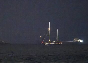 İsrail'in alıkoyduğu Madleen yelkenlisi Usdud Limanı'na ulaştı