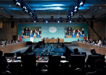 İstanbul'da Kritik İran Zirvesi: Hakan Fidan Başkanlık Etti