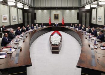 Kabine Toplandı! Gündem İran ve İsrail