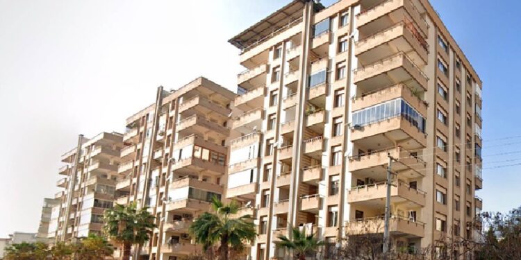 Kahramanmaraş depreminde 150 kişinin öldüğü Palmiye Sitesi'ne ilişkin dava 26 Haziran'a ertelendi