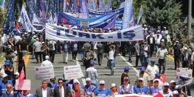 Kamu işçilerinin toplu iş sözleşmelerinde son durum ne?