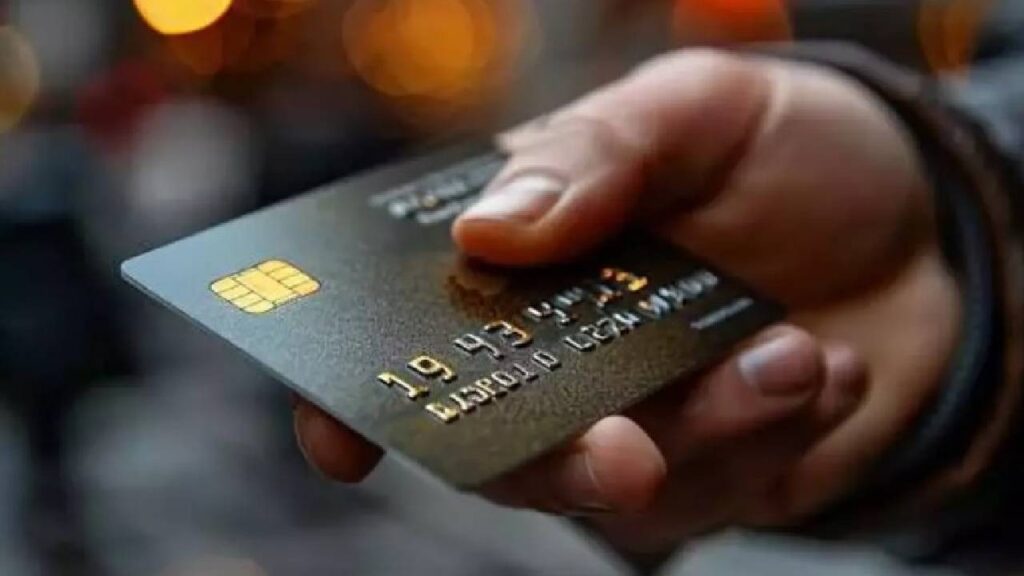Kredi Kartı Kullananlar Dikkat! Bankalar Taksit Sayısını ve Nakit Avans Limitini Değiştiriyor