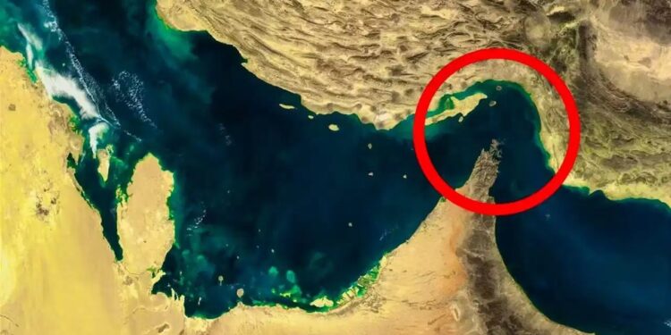 Küresel Kriz Kapıda! İran'dan Misilleme Sonrası 'Hürmüz' Hamlesi: Akaryakıt Fiyatları Uçabilir