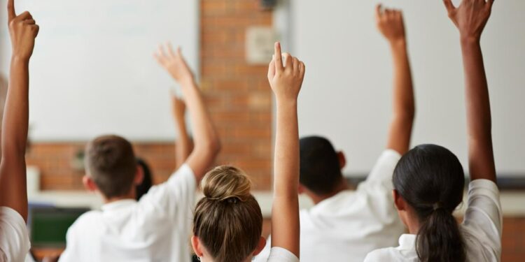 MEB'den 'Devamsızlık' Kararı! O Öğrenciler İçin Harekete Geçti