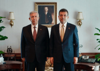 Mansur Yavaş, Ekrem İmamoğlu'nu Ziyaret Ediyor