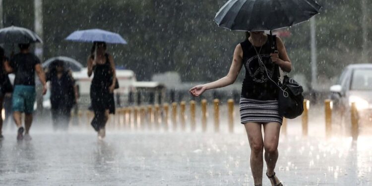 Marmara, Akdeniz, Karadeniz... Güneş Veda Ediyor, Sağanak Yağış ve Fırtına Geliyor
