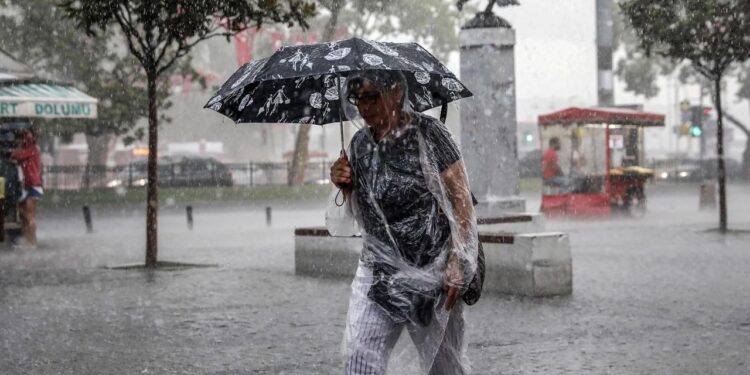 Meteoroloji Uyardı! Güneş Yüzünü Saklayacak, Kuvvetli Sağanak Yağış Geliyor