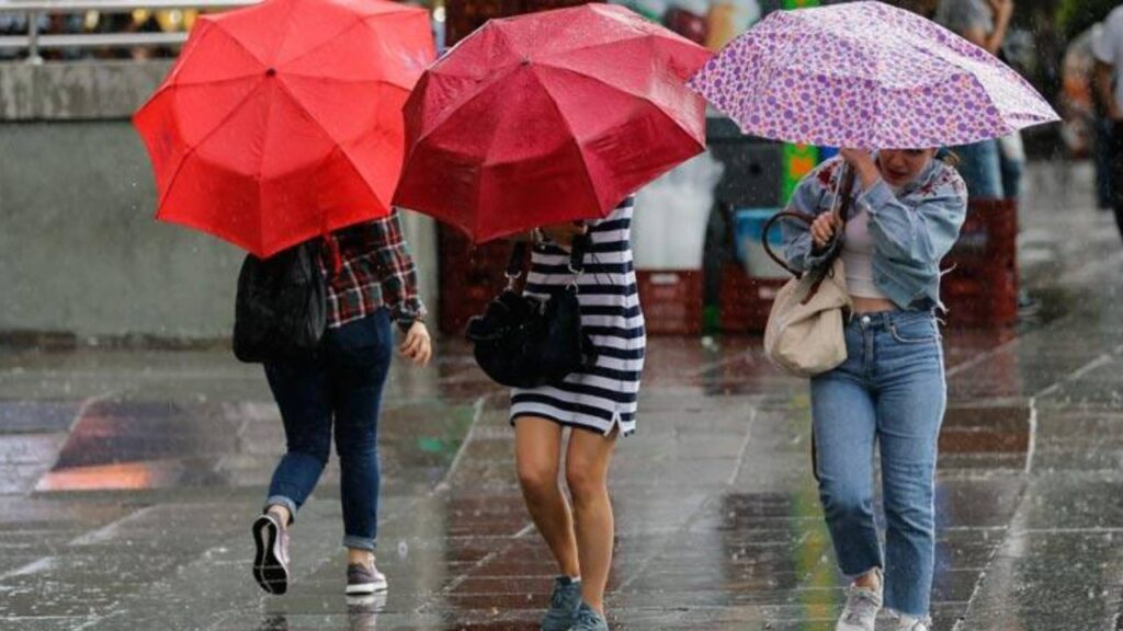 Meteoroloji'den Hafta Sonu Plan Yapanlara Kötü Haber! Sıcak Havaya Sağanak Molası