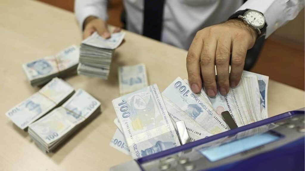 Resmi Gazete'de yayımlandı: Maaş ödemelerinde değişiklik
