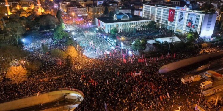 Saraçhane Eylemleri Davasında Ara Karar: 139 Kişinin Yurt Dışı Çıkış Yasağı Kaldırıldı