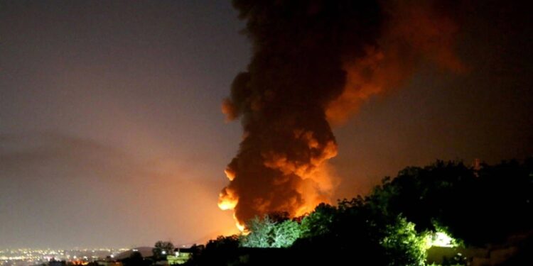 Savaş Genişliyor! ABD İran'ı Vurdu