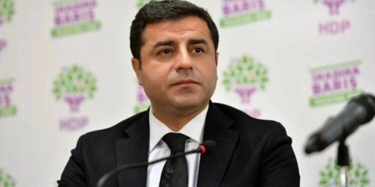 Selahattin Demirtaş: Bir arada özgür ve eşit yaşayacağız  YENİLENDİ