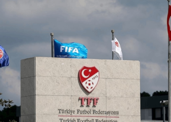 TFF'den O Teknik Direktöre 'Yolun Açık Olsun' Mesajı