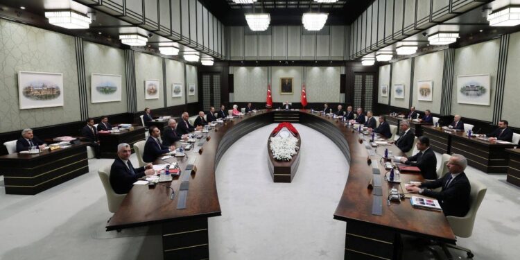 "Terörsüz Türkiye", ekonomi, 10. yargı paketi konuları masaya yatırılacak