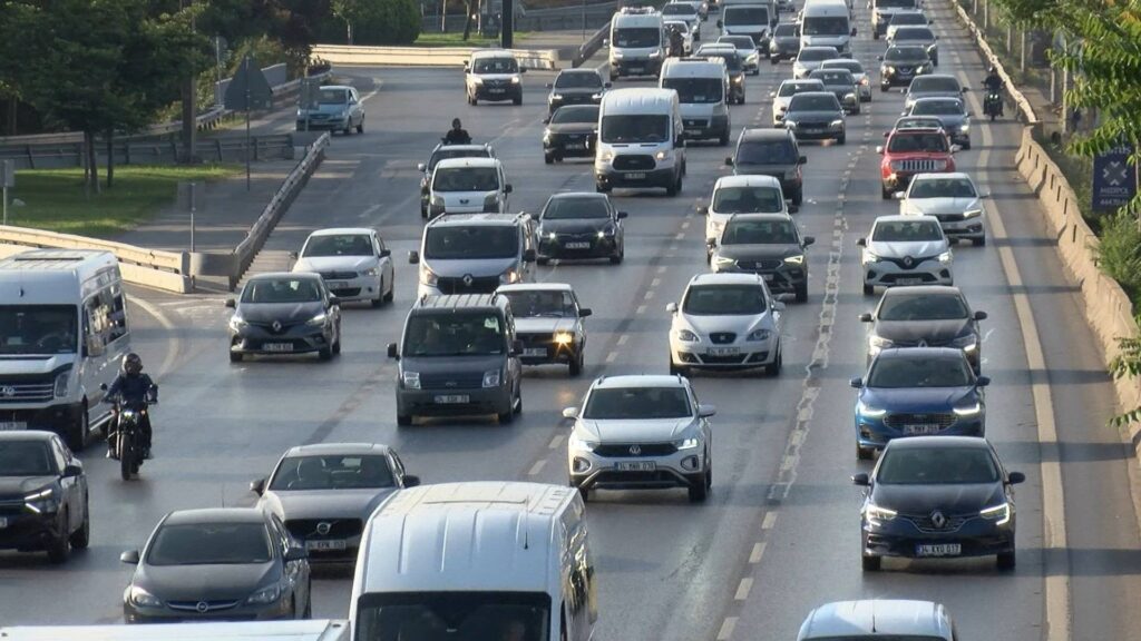 Trafiğe kaydı yapılan taşıt sayısı belli oldu: Motosikletler otomobili geçti