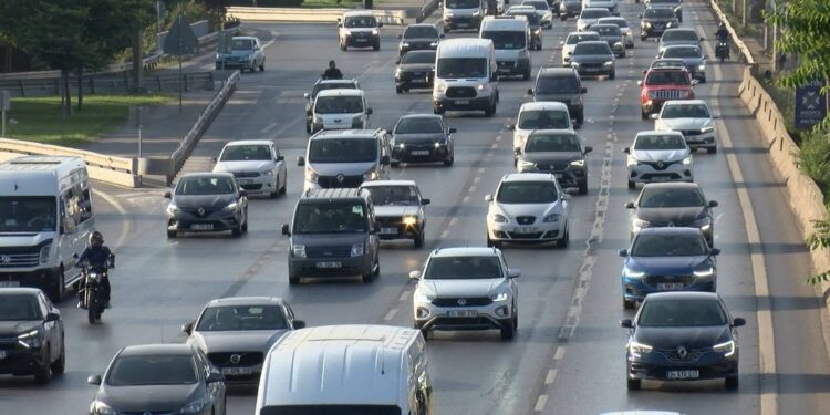 Trafiğe kaydı yapılan taşıt sayısı belli oldu: Motosikletler otomobili geçti