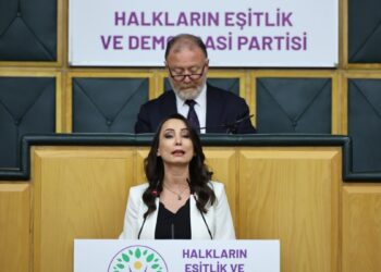 Tülay Hatimoğulları: Oyalanacak vakit yok, yol temizliğine ihtiyaç var