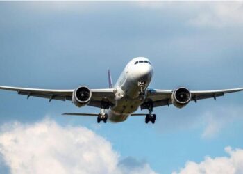 Tüm havayolu şirketleri İran, Irak, Suriye ve Ürdün’e yönelik seferlerini iptal etti