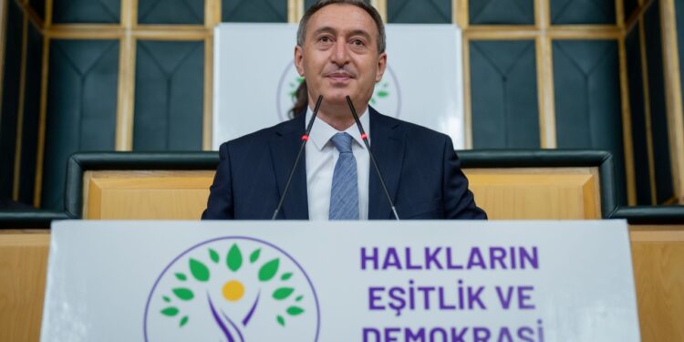 Tuncer Bakırhan Duyurdu! DEM Partili Heyetten, Terör Örgütü Lideri Öcalan ile Görüşme Talebi