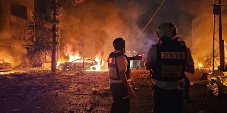 Türkiye'nin diplomasiyi zorlaması doğru; İsrail-İran krizi PKK’nın silah bırakmasının durmasına yol açabilir