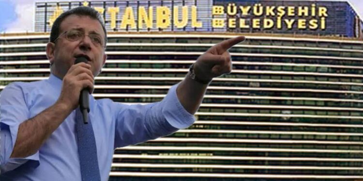 Ülkemizin ve milletimizin en zor günlerinde vatan sevgimiz, 86 milyon vatandaşımızın birlik beraberliği en büyük gücümüz