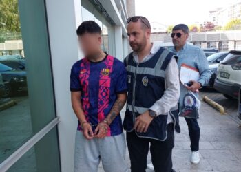 Üniversite Öğrencisini Bıçakladı, Serbest Kaldı