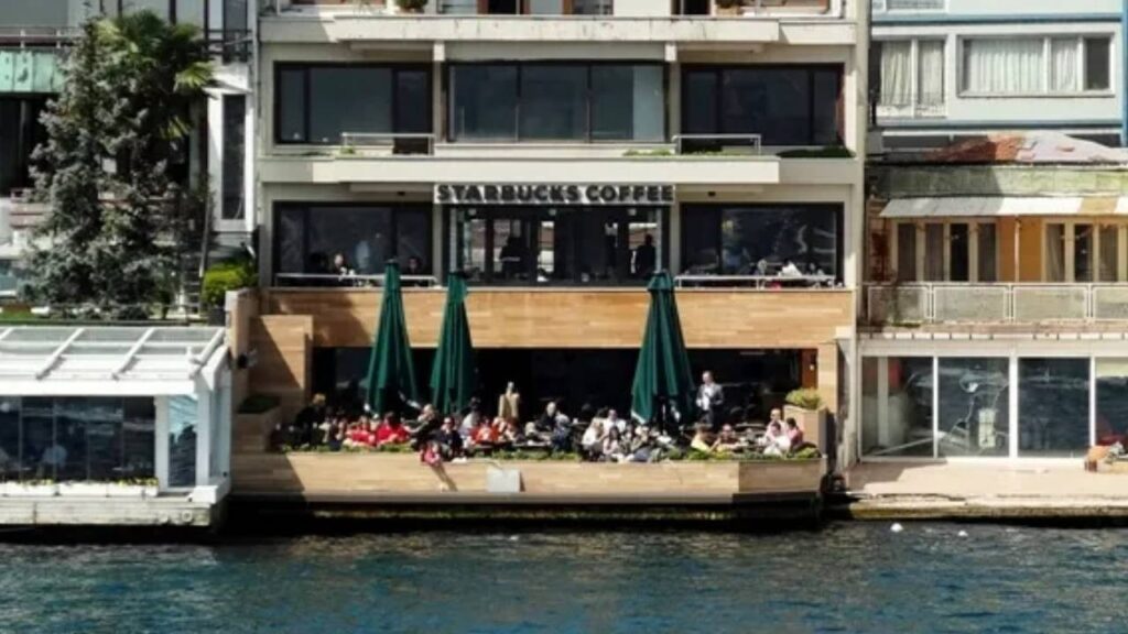 Uzun Yıllar Starbucks Şubesiydi... Bebek'teki İkonik Yalı El Değiştirdi