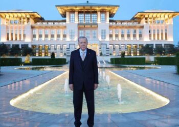 Saray’ın büyük ihalelerinin müdavimiydi: Elektronik devi konkordato ilan etti