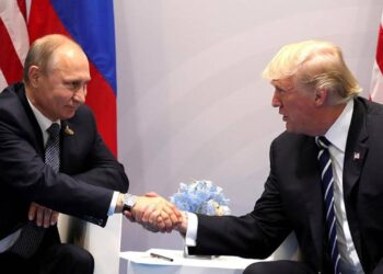 1 Saatlik Kritik Zirve: Putin ile Trump Telefonda Görüştü