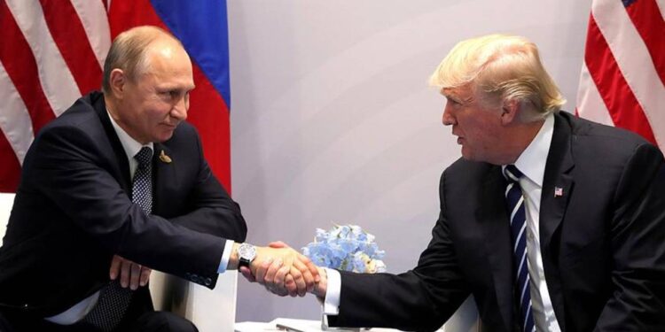 1 Saatlik Kritik Zirve: Putin ile Trump Telefonda Görüştü
