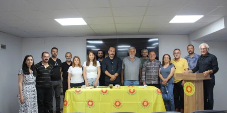 Adana’da 22 emekçi 9 yıldır işe iadeyi bekliyor