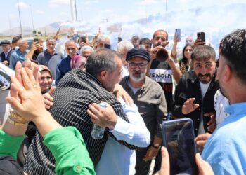 31 yılın ardından ‘Herne Pêş’ marşıyla karşılandı