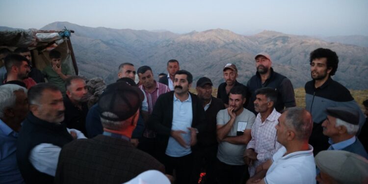 Hesandîn’de maden aramaya karşı nöbet başlattı