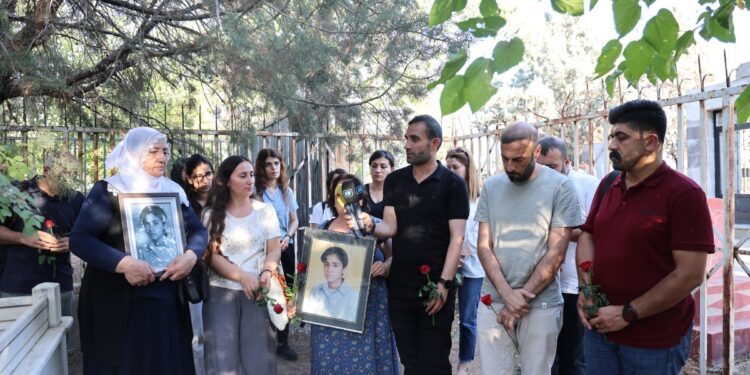 Nesrin Teke mezarı başında anıldı