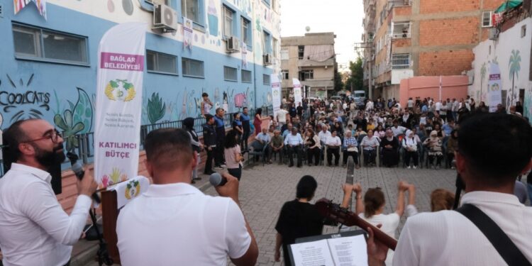 Halk, katılımcı bütçe toplantısında taleplerini dile getirdi