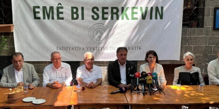 Bazîd ile Mêrdîn’de ‘Süreç’ ve ‘Birlik’ konferansları