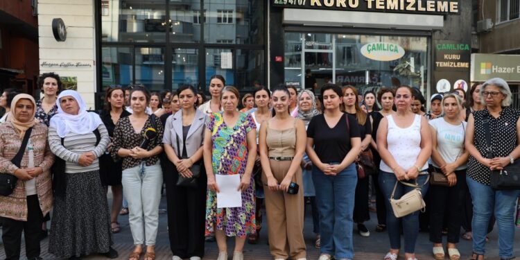 Amed’de Helin Eren’in katledilmesi protesto edildi