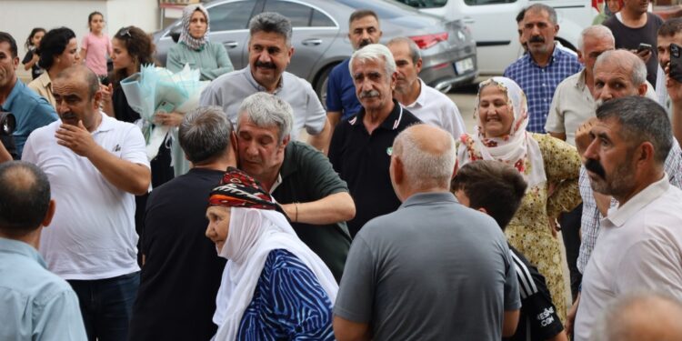 Aktaş İmralı’dan mesaj getirdi: İmralı Adası’nı barış adası yapacağız