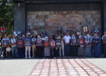 Kayıp yakınlarının eyleminde sürece destek: Komisyon kurulsun