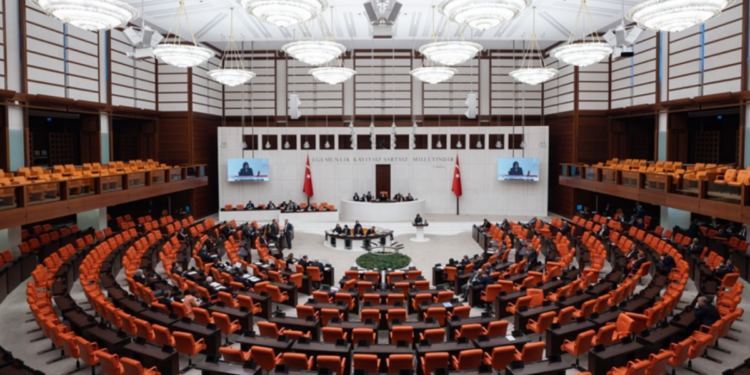 DEM Parti Madımak için araştırma komisyonu istedi