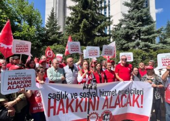 Dev Sağlık-İş bakanlık önünde: Bu teklifle müzakere değil mücadele edilir