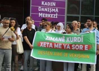 Kürtçeye dönük saldırı birçok kentte protesto edildi